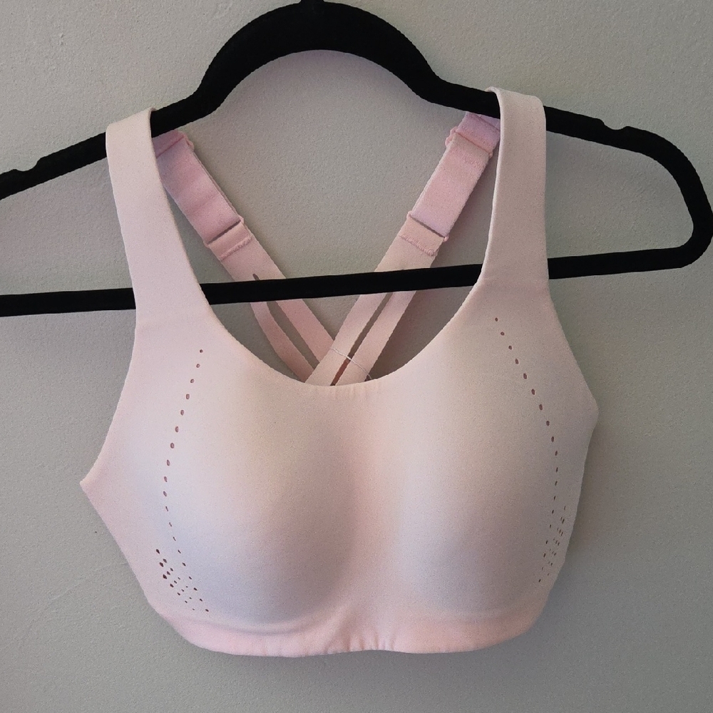 Lululemon Air Support Sports Bra